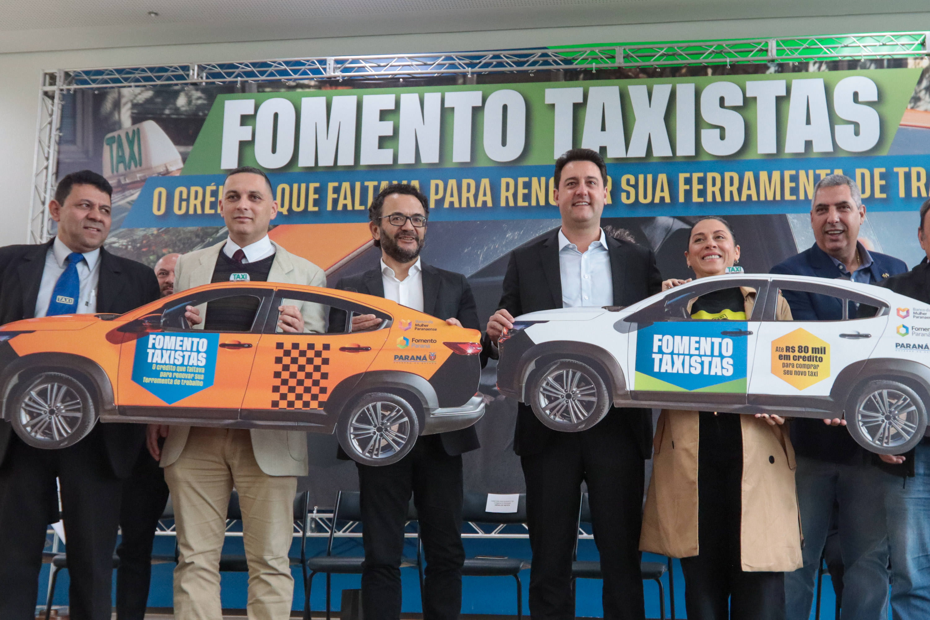 Governo do Paraná abre linha de crédito com juros subsidiados para taxistas renovarem frota